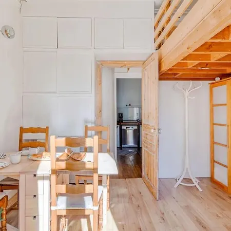 Et Lumineux T2 Centre Au Calme Apartment